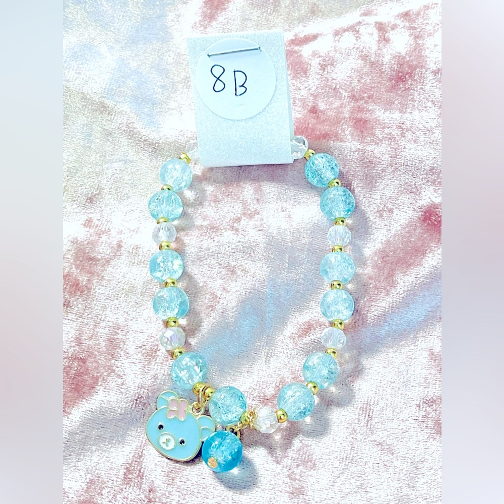 #8B Beaded Charm Bracelet